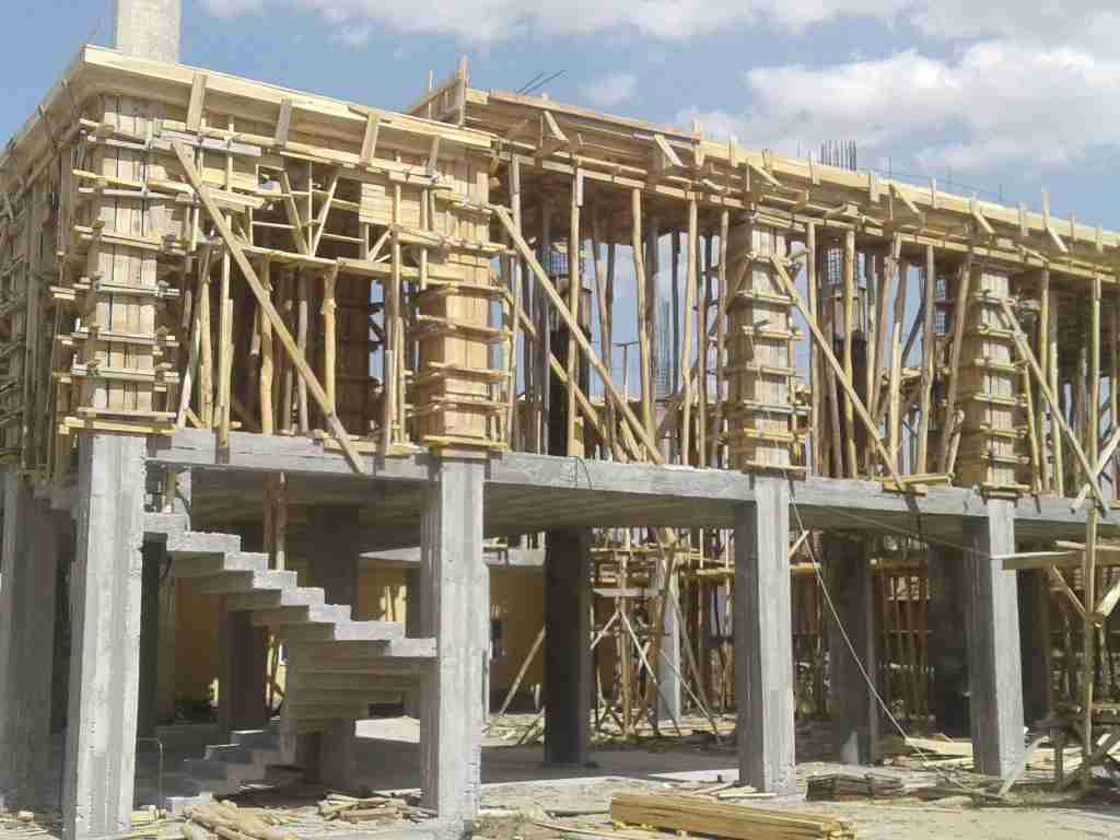 Derebucak İnşaat Kalıpçısı